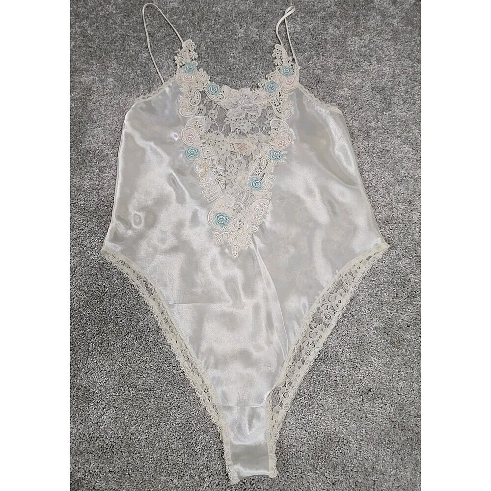 Victoria's Secret Vintage Gold Label‎ Ivory Floral Lace Lingerie Women’s Size M